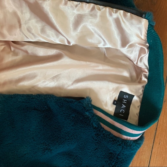 Shaci Faux Fur Color-block Jacket - Picture 4 of 6